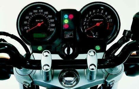 Honda CBF600 04 1.jpg