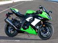 2009-kawasaki-ZX-10-track.jpg